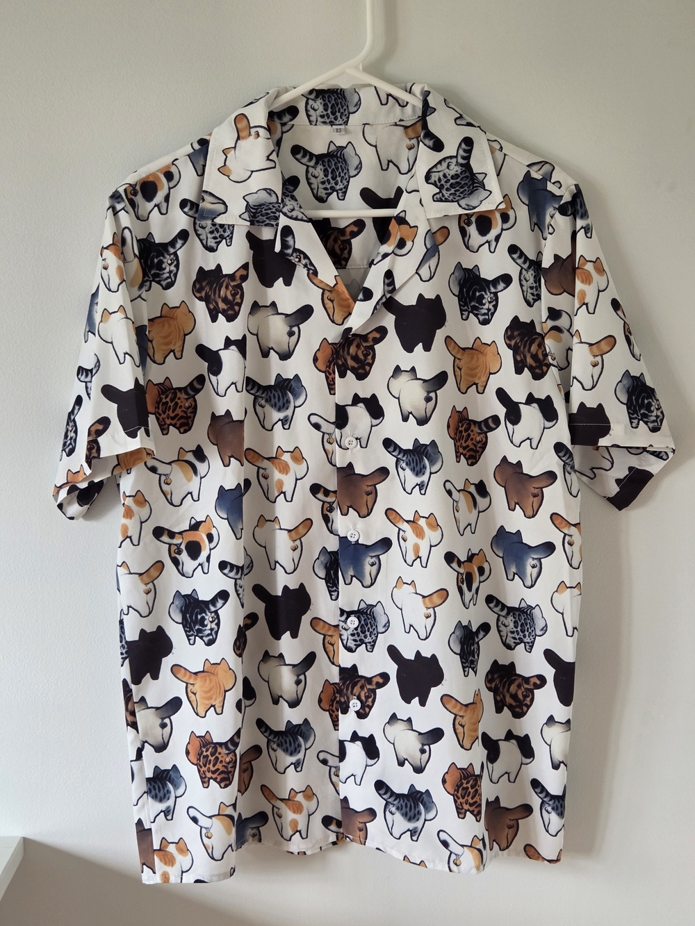 2/25$ Quirky Cat Butt/Balls Print Short Sleeve Button Down Hawaiian Shirt Men